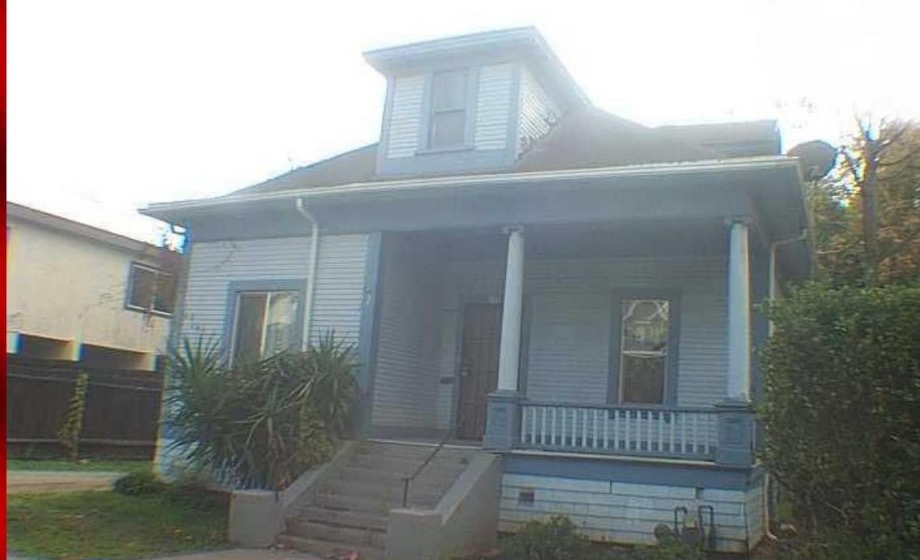 Front exterior of a home before renovation